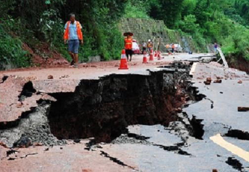 大邑县迎今年最大洪水 经济损失约3亿元(组图)