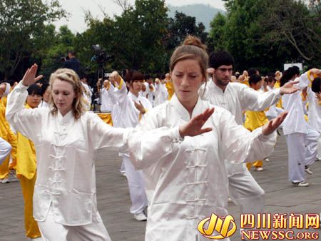 今日5千人 明年5万人同打冲击吉尼斯世界纪录