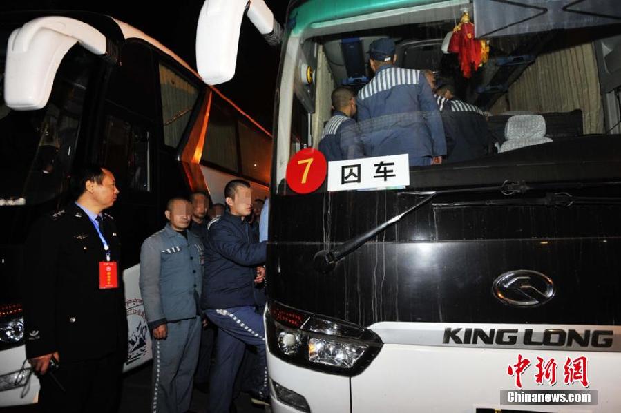 川南监狱搬迁 首批700余名服刑人员成功转移大邑