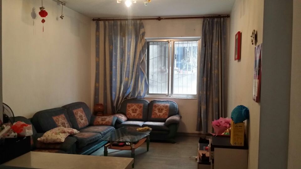 房东急卖,有意者电话联系!