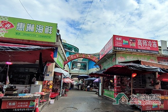 老市场,新生活:大邑东门综合市场的记忆与重生