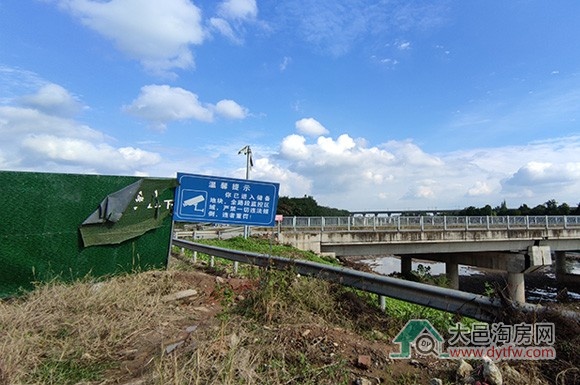 新锐房企落子大邑 王滩10号地块底价成交